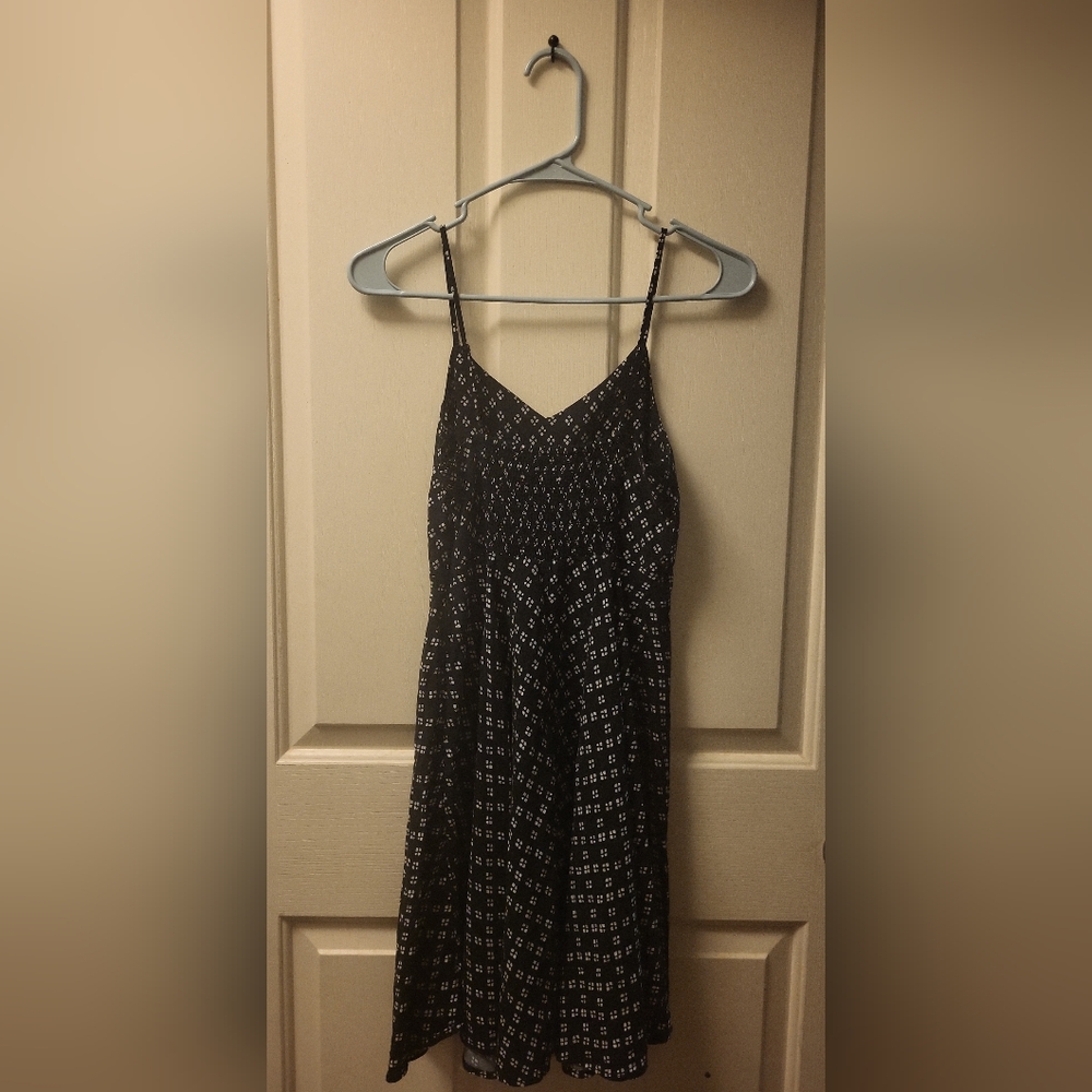 Old Navy Women's Black Fit & Flare Spaghetti Strap Dress - Picture 2 of 4